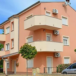 Bright & Cozy Apartman Medulin